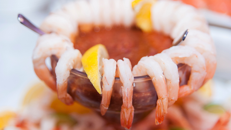 Illustration for article titled How to make shrimp cocktail like a fancy bastard